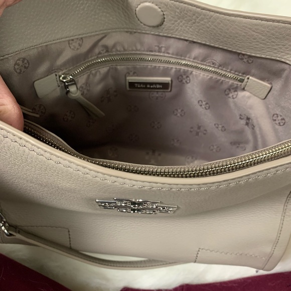 Tory Burch Britten Leather Slouchy Tote - Picture 6 of 14